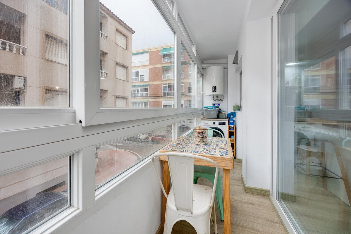 3 Bed Middle Floor Apartment in Torrevieja