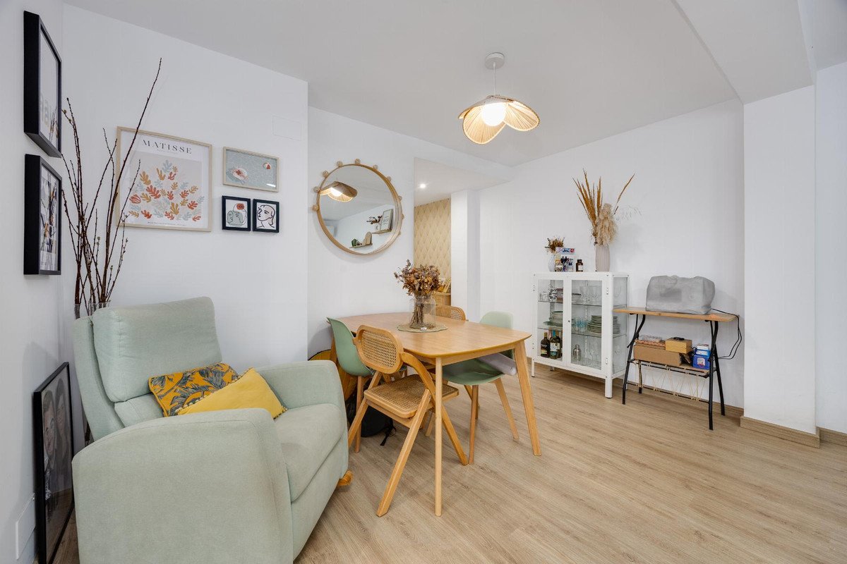 3 Bed Middle Floor Apartment in Torrevieja