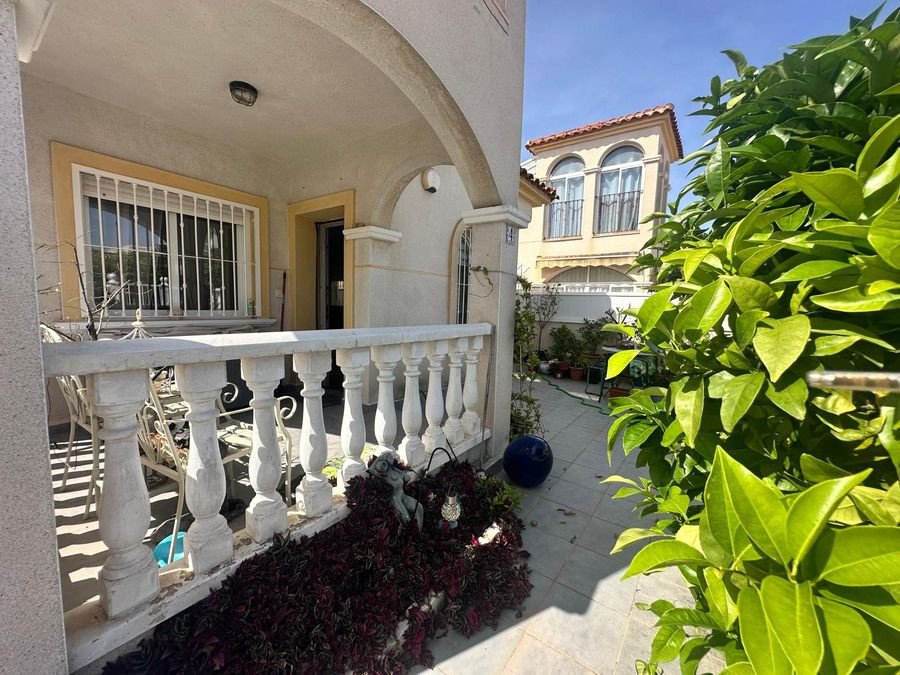 2 Bed Detached Villa in Algorfa