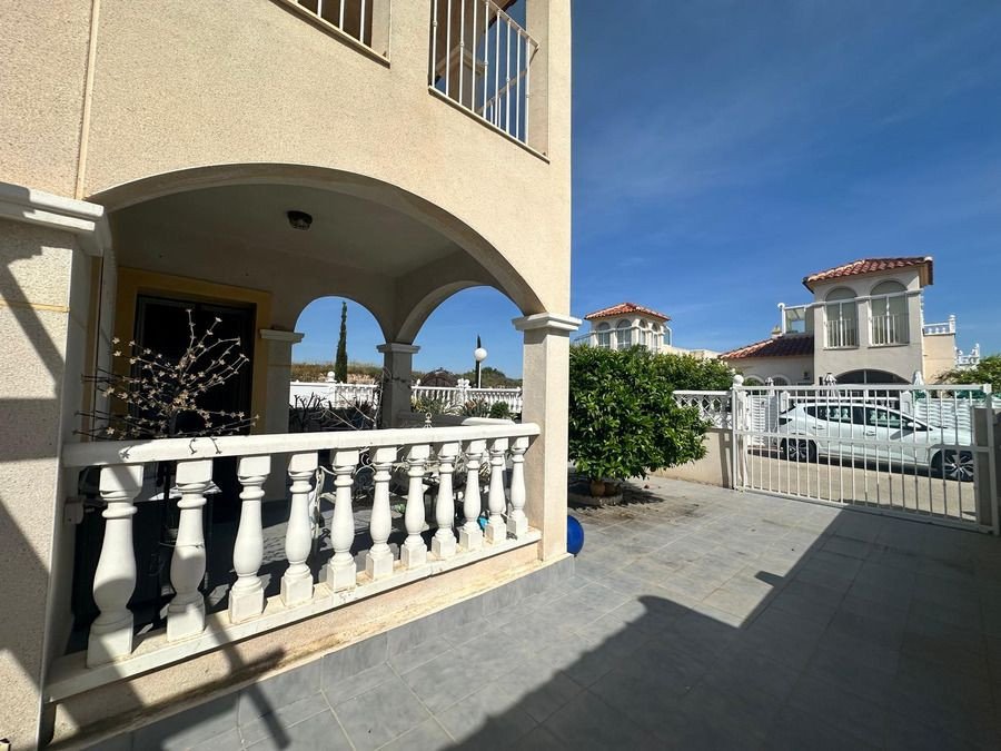 2 Bed Detached Villa in Algorfa