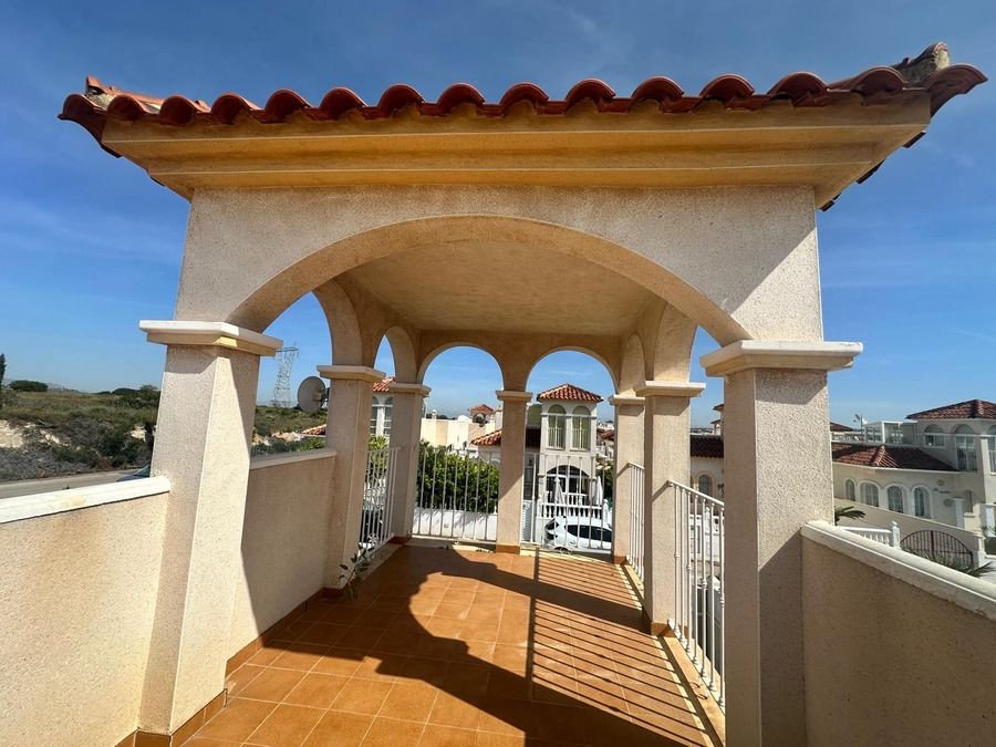 2 Bed Detached Villa in Algorfa