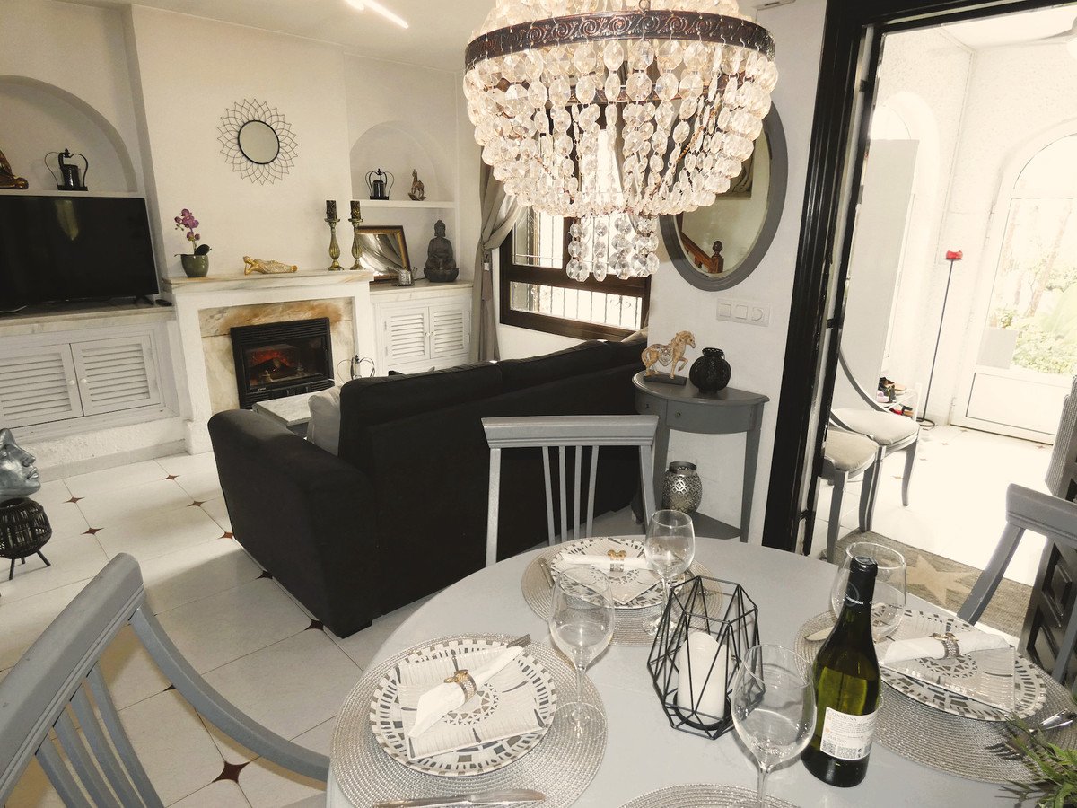 3 Bed Detached Villa in Cabo Roig
