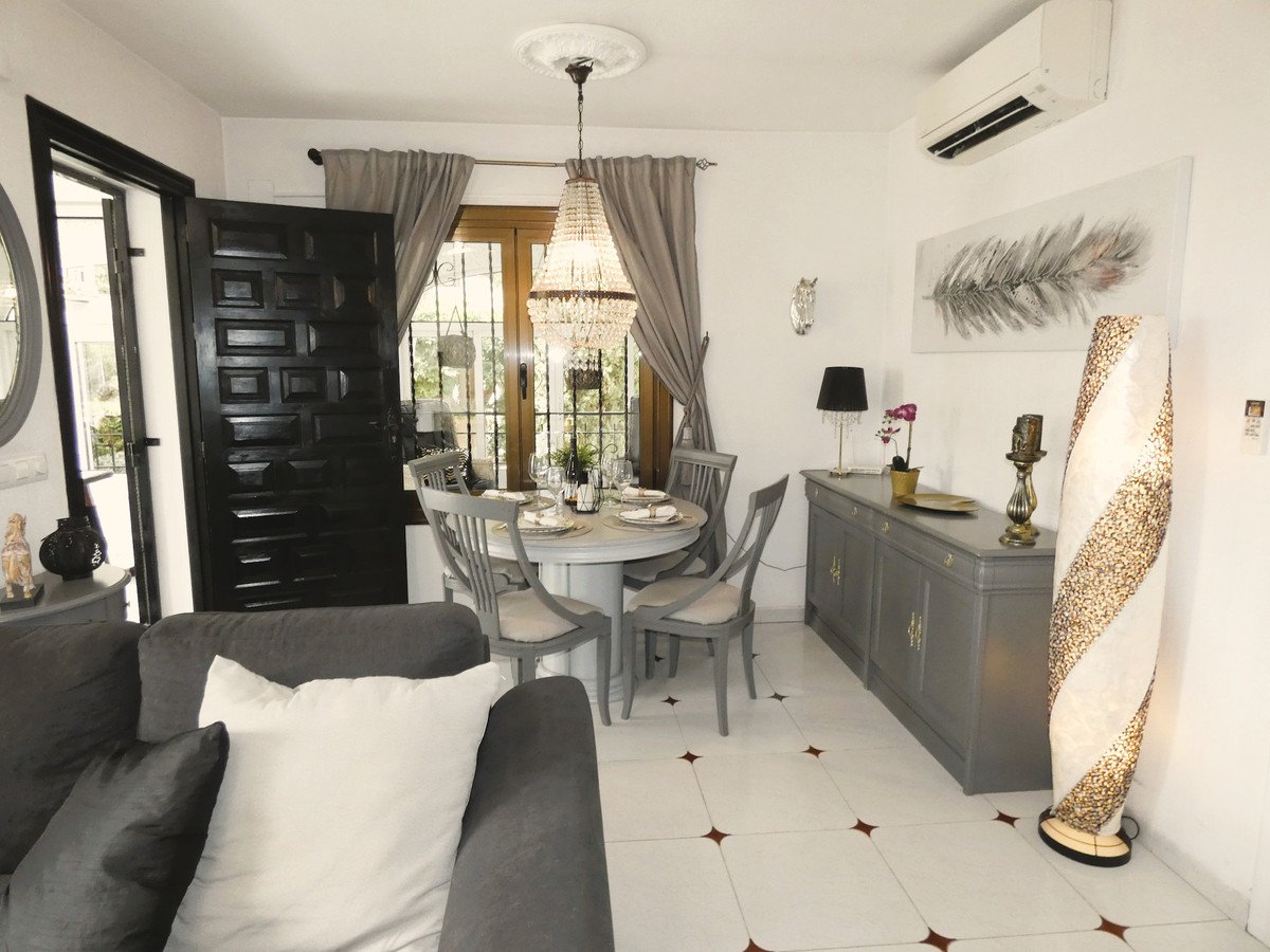 3 Bed Detached Villa in Cabo Roig