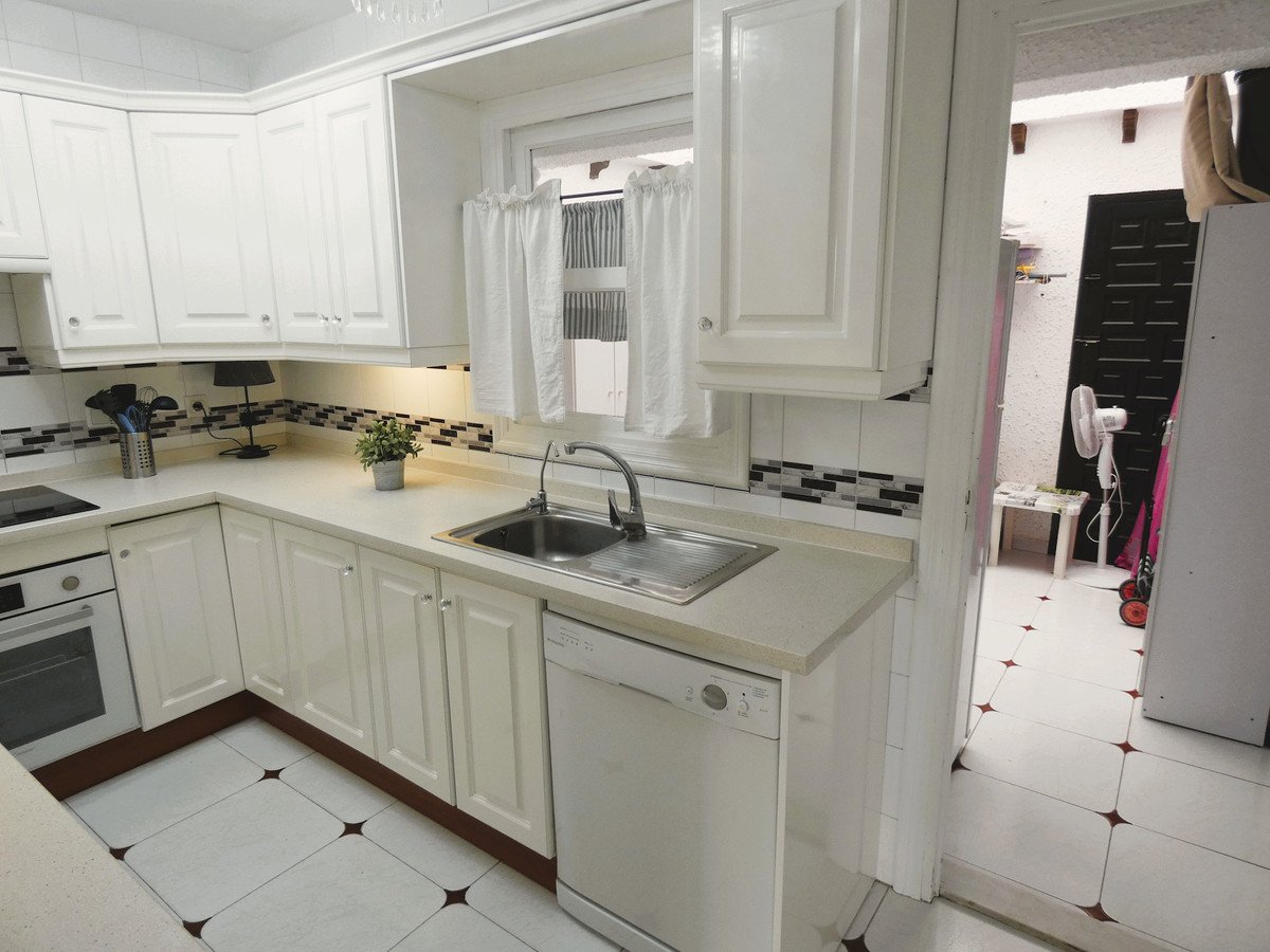 3 Bed Detached Villa in Cabo Roig