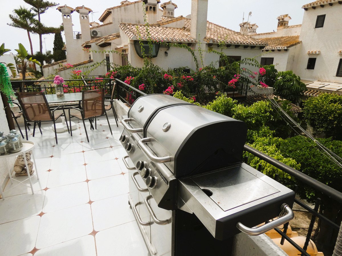 3 Bed Detached Villa in Cabo Roig