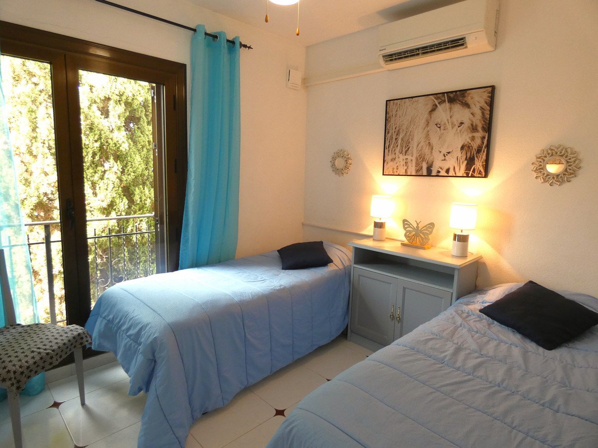 3 Bed Detached Villa in Cabo Roig