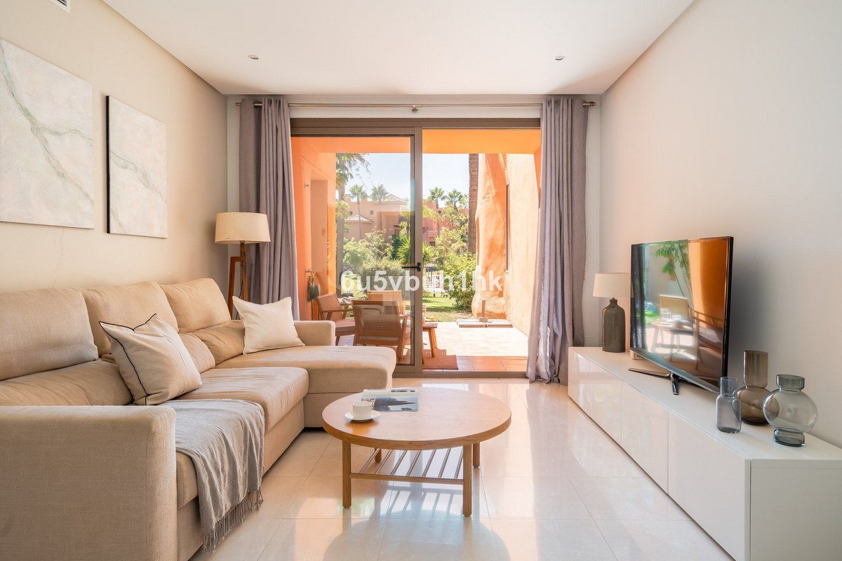 2 Bed Ground Floor Apartment in Estepona