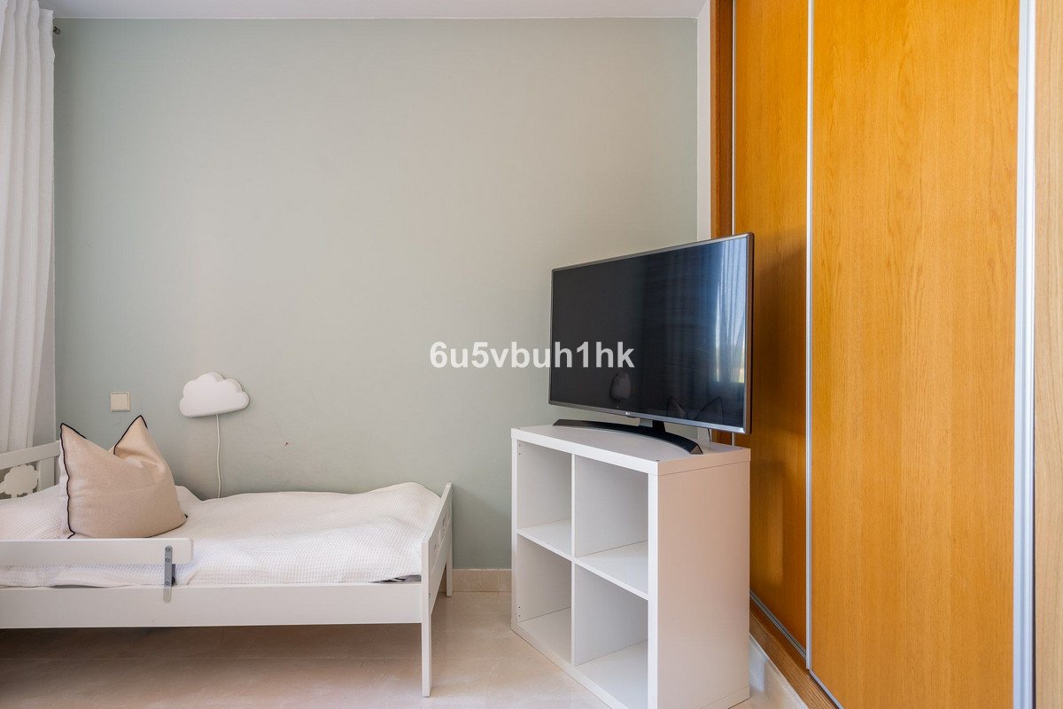 2 Bed Ground Floor Apartment in Estepona