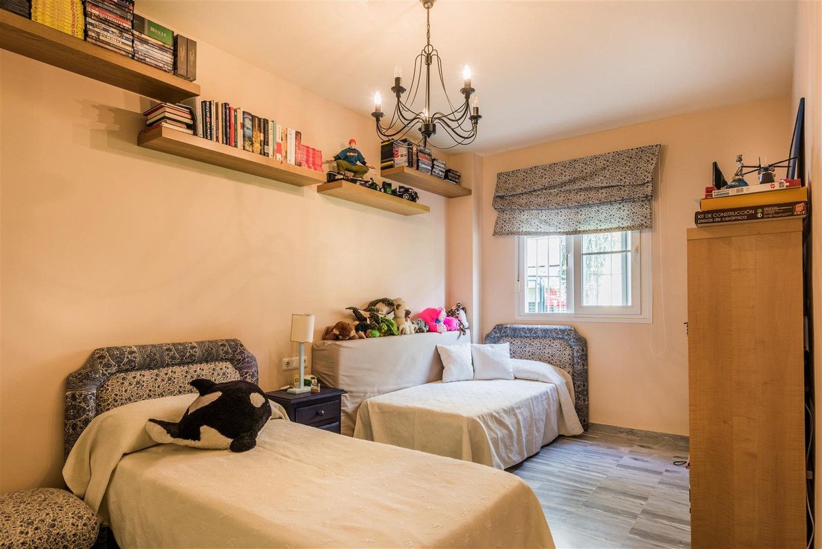 2 Bed Ground Floor Apartment in Cabopino