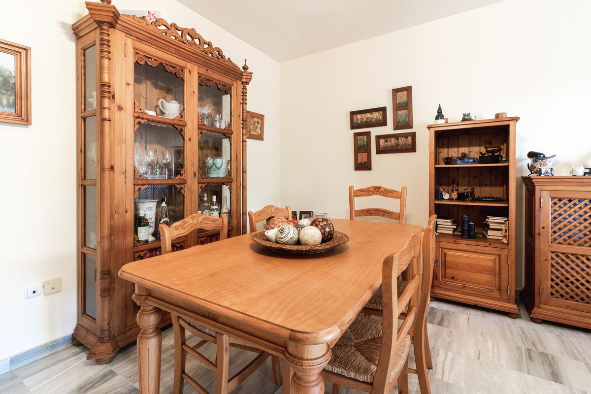 2 Bed Ground Floor Apartment in Cabopino