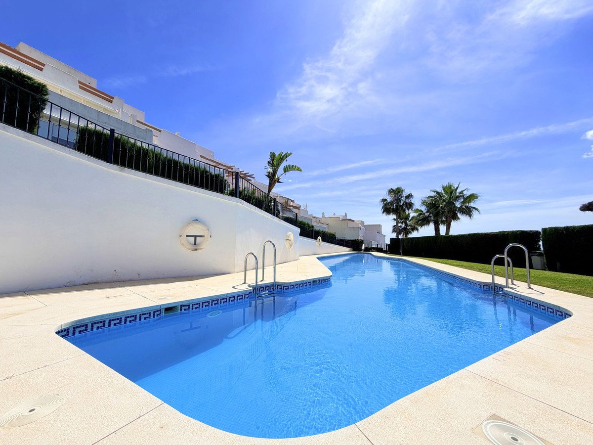 4 Bed Townhouse in La Duquesa
