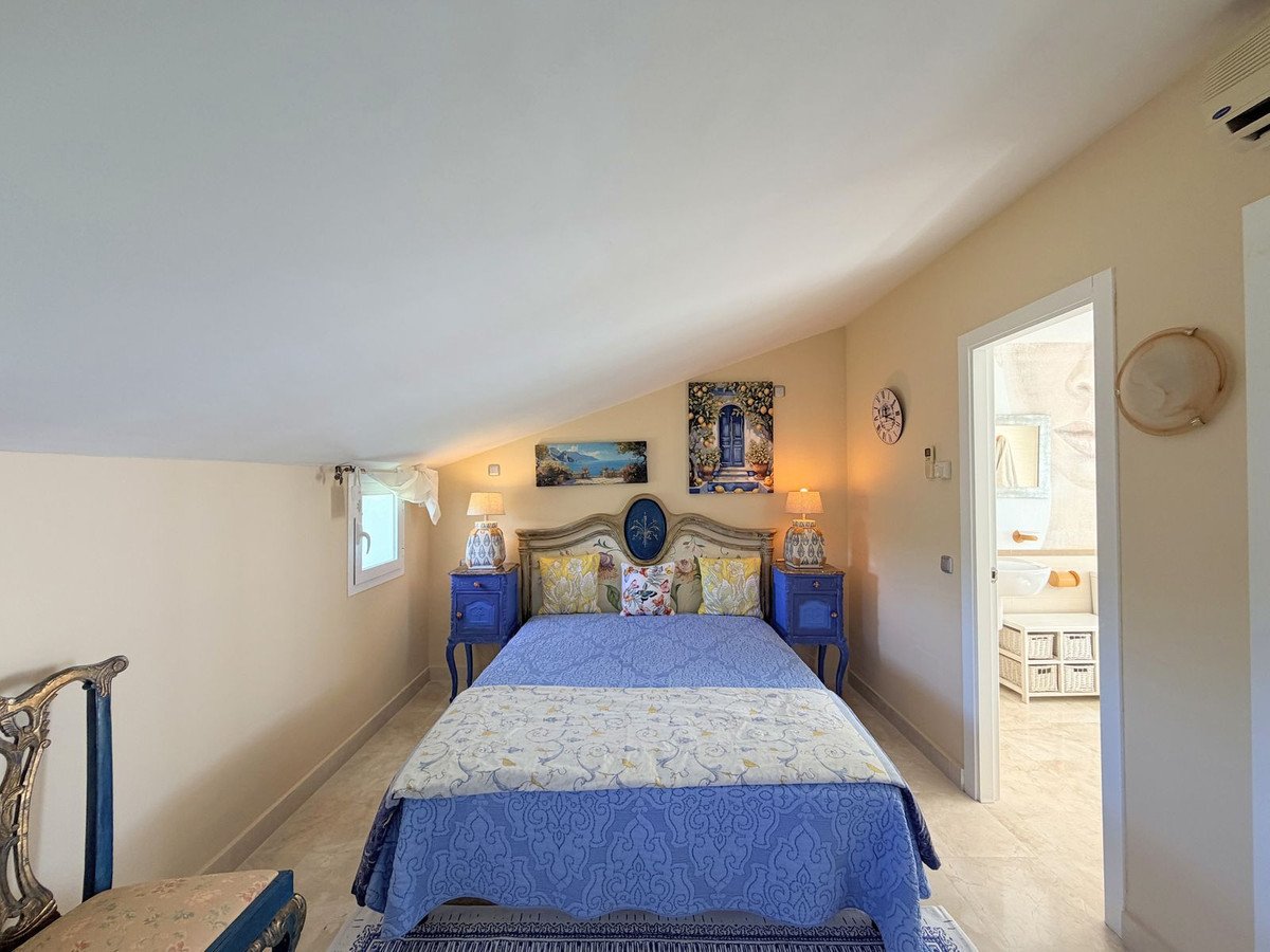 4 Bed Townhouse in La Duquesa