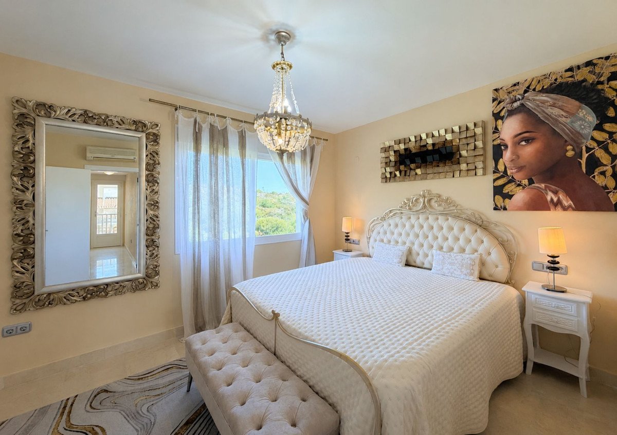 4 Bed Townhouse in La Duquesa