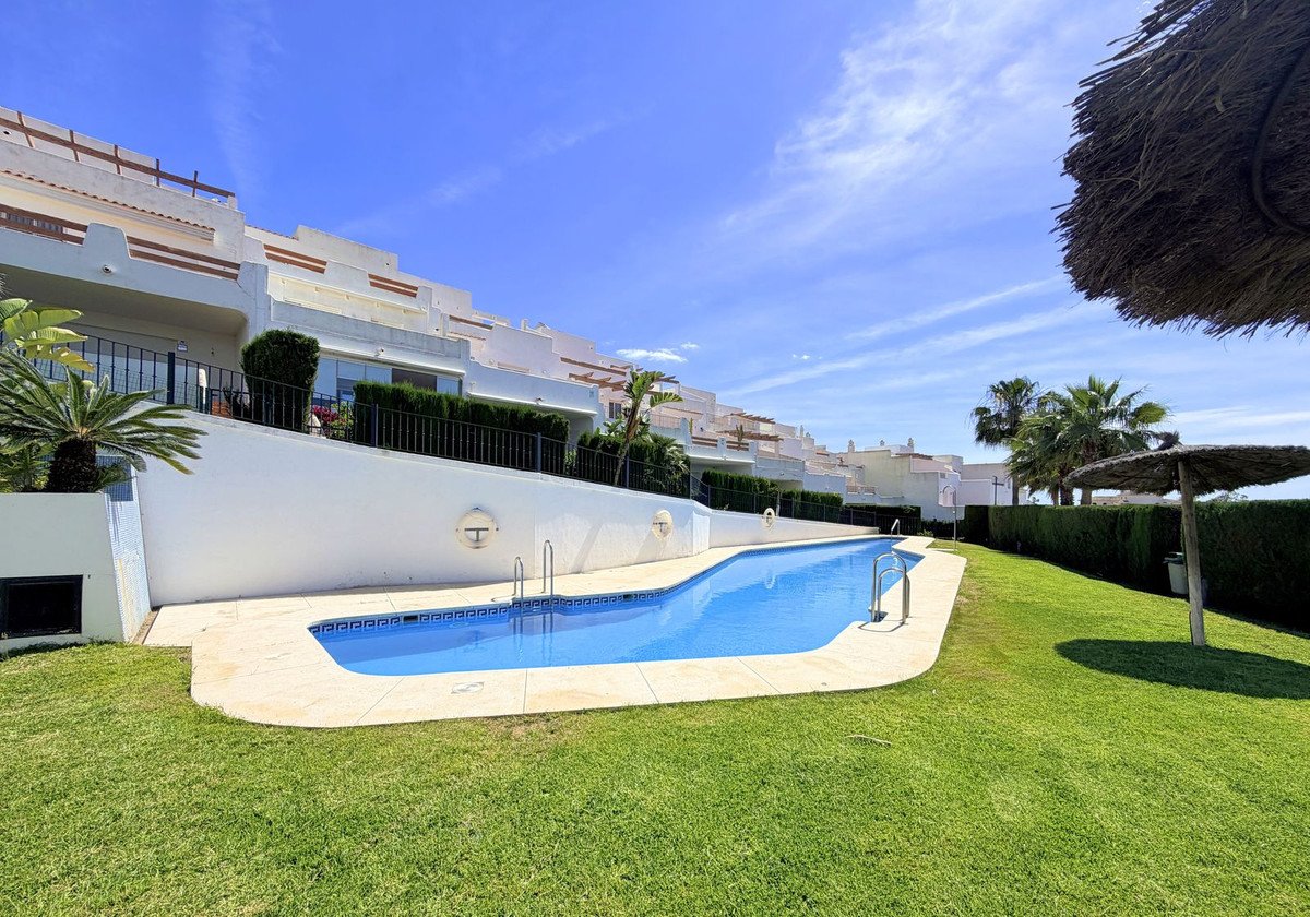 4 Bed Townhouse in La Duquesa