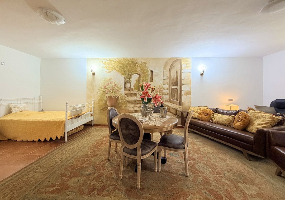 4 Bed Townhouse in La Duquesa