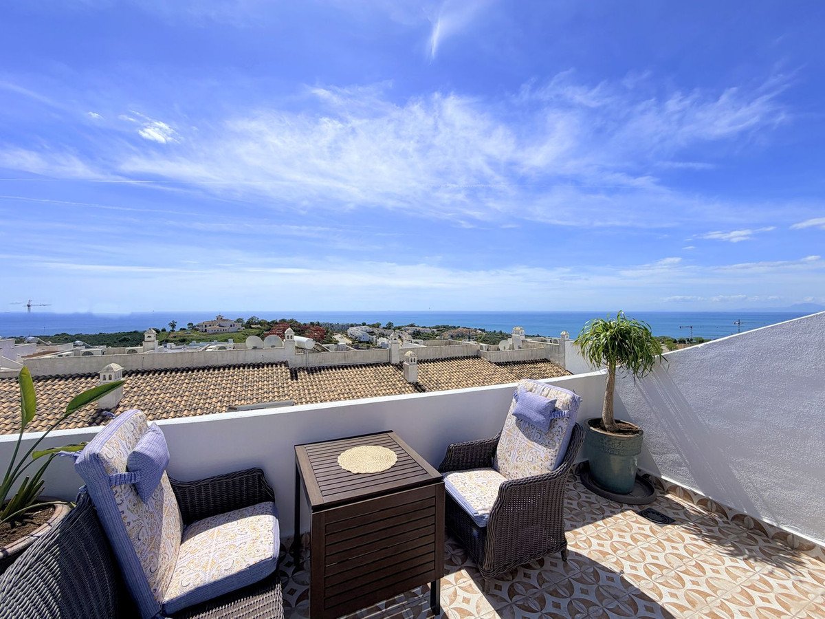 4 Bed Townhouse in La Duquesa