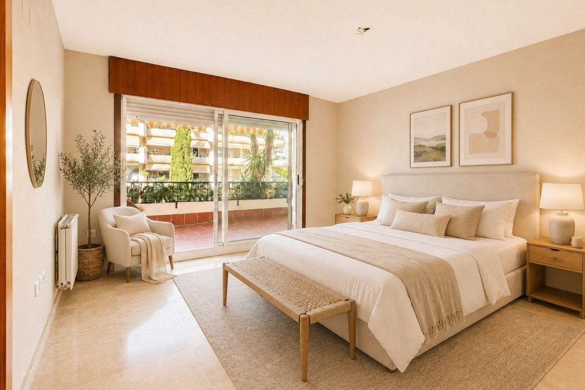 3 Bed Middle Floor Apartment in Marbella