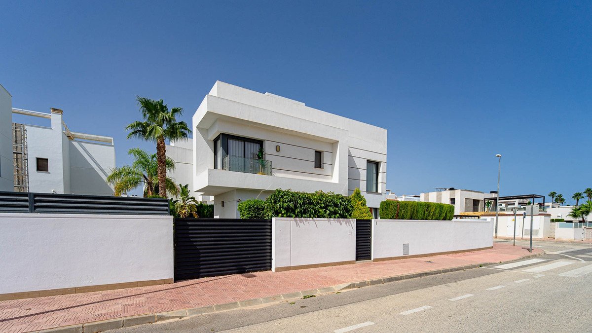4 Bed Detached Villa in Ciudad Quesada