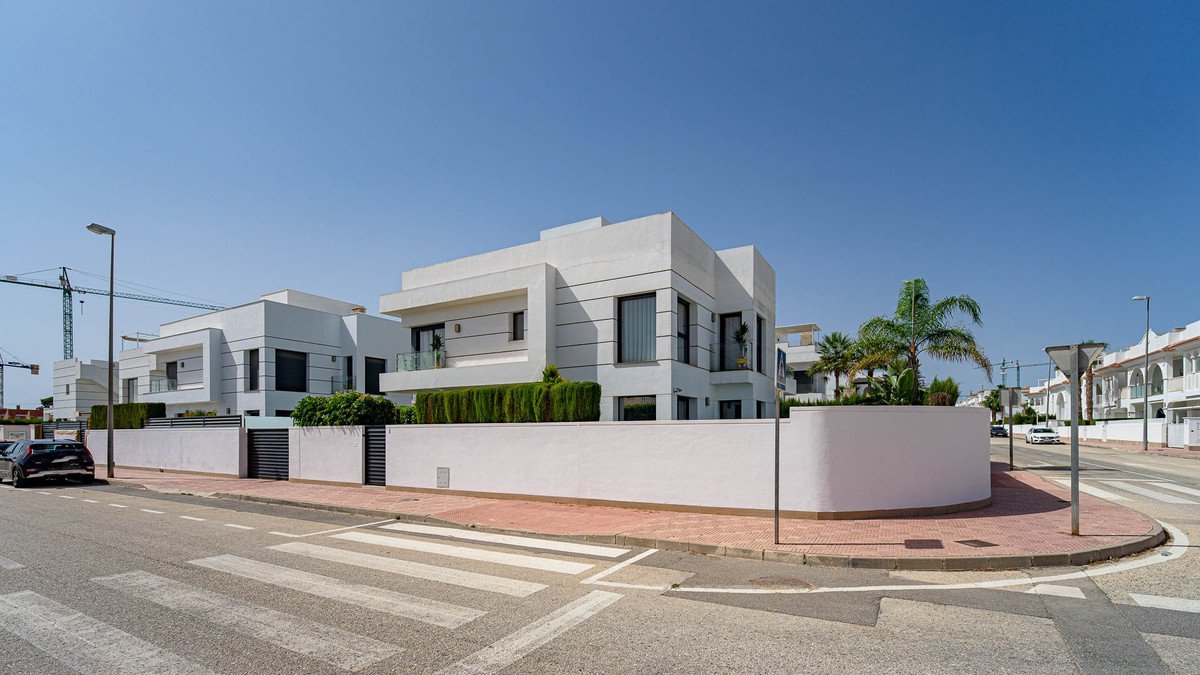 4 Bed Detached Villa in Ciudad Quesada