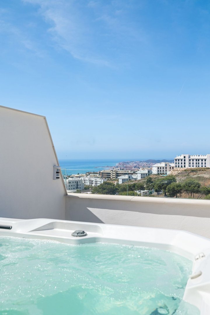 2 Bed Penthouse in Fuengirola