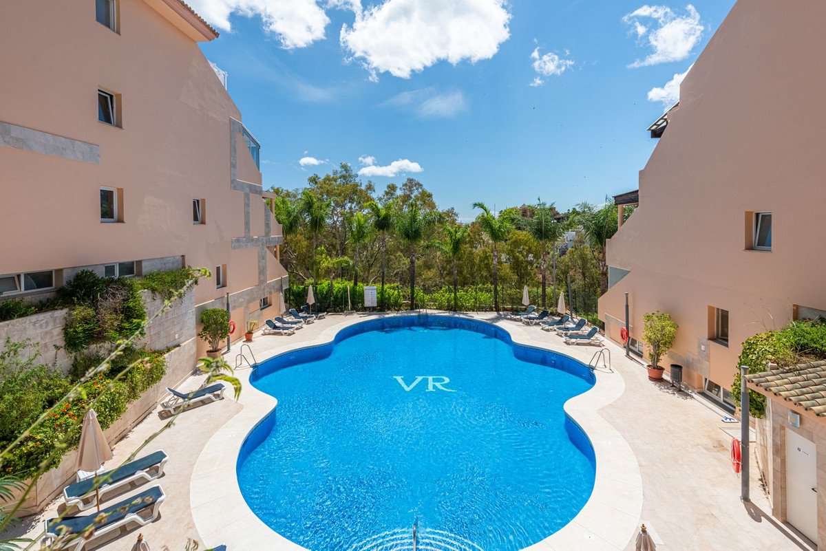 2 Bed Penthouse Duplex in Nueva Andalucía