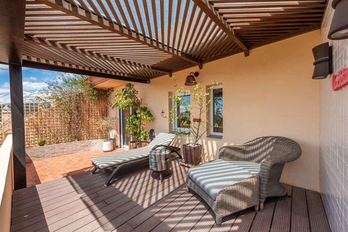 2 Bed Penthouse Duplex in Nueva Andalucía