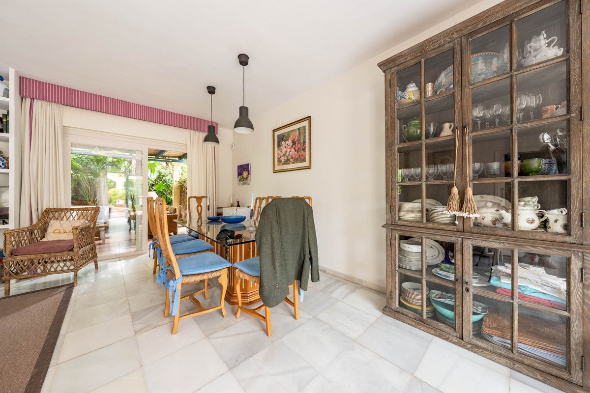 5 Bed Detached Villa in Sotogrande Alto
