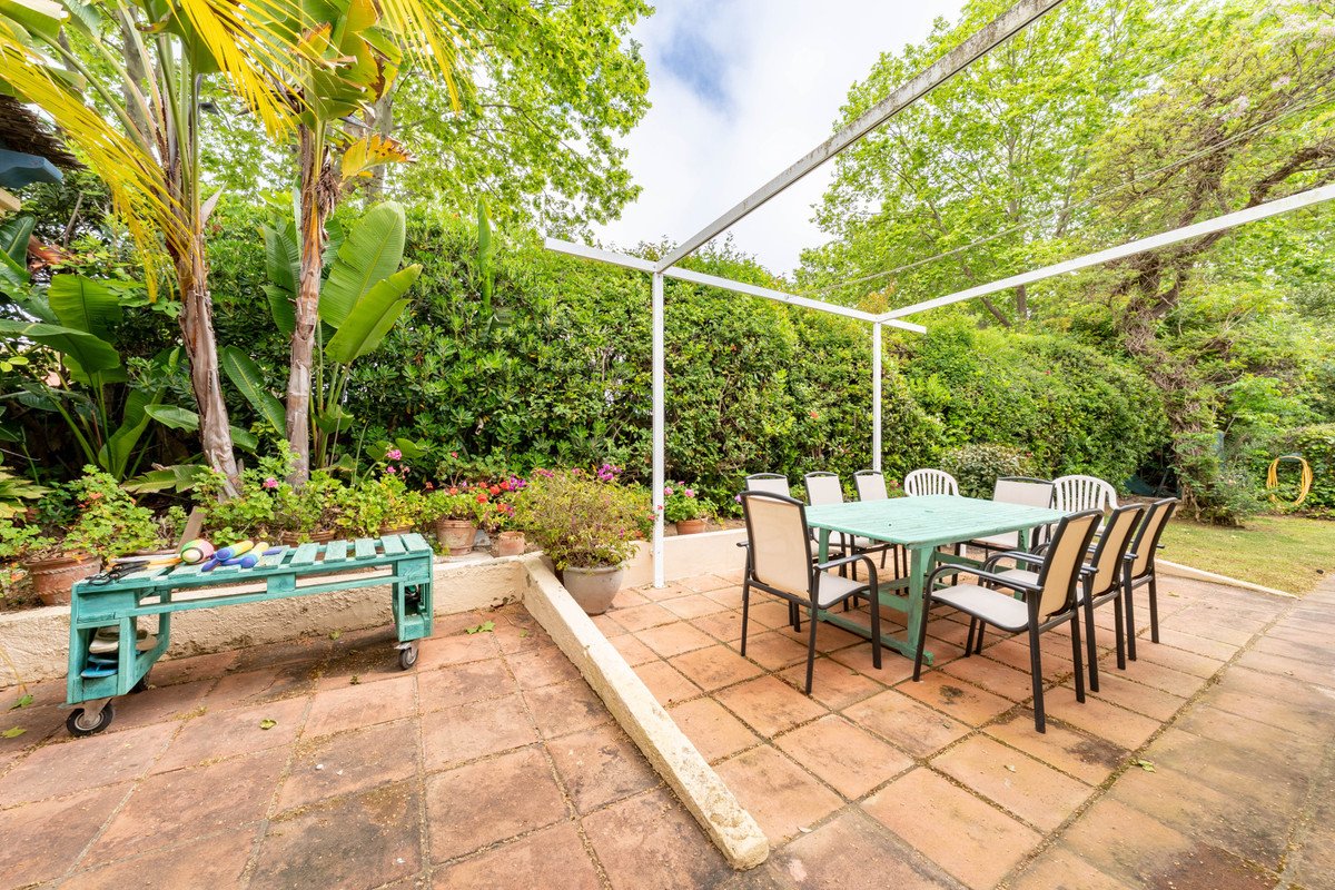 5 Bed Detached Villa in Sotogrande Alto