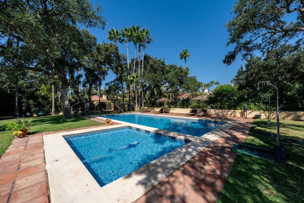 5 Bed Detached Villa in Sotogrande Alto