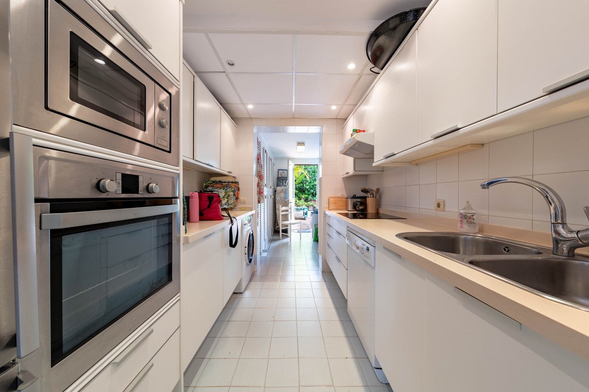 5 Bed Detached Villa in Sotogrande Alto