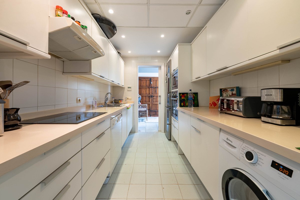 5 Bed Detached Villa in Sotogrande Alto