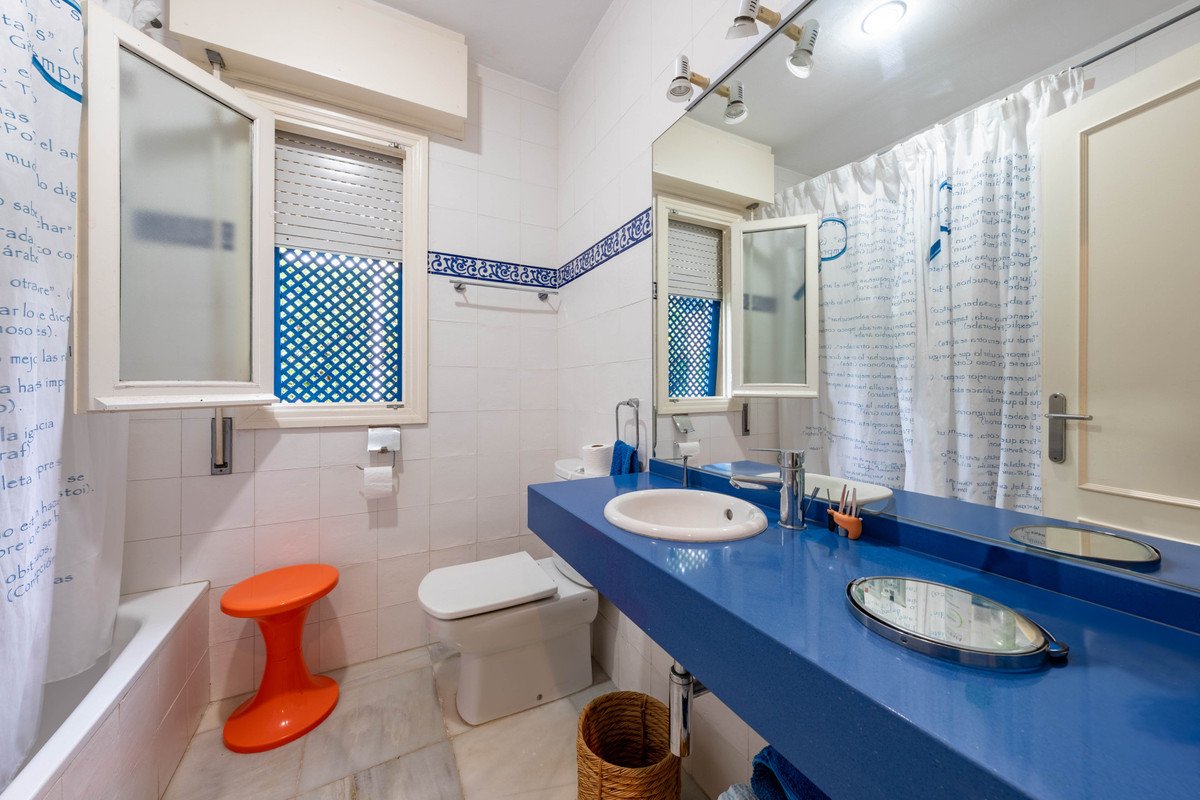 5 Bed Detached Villa in Sotogrande Alto