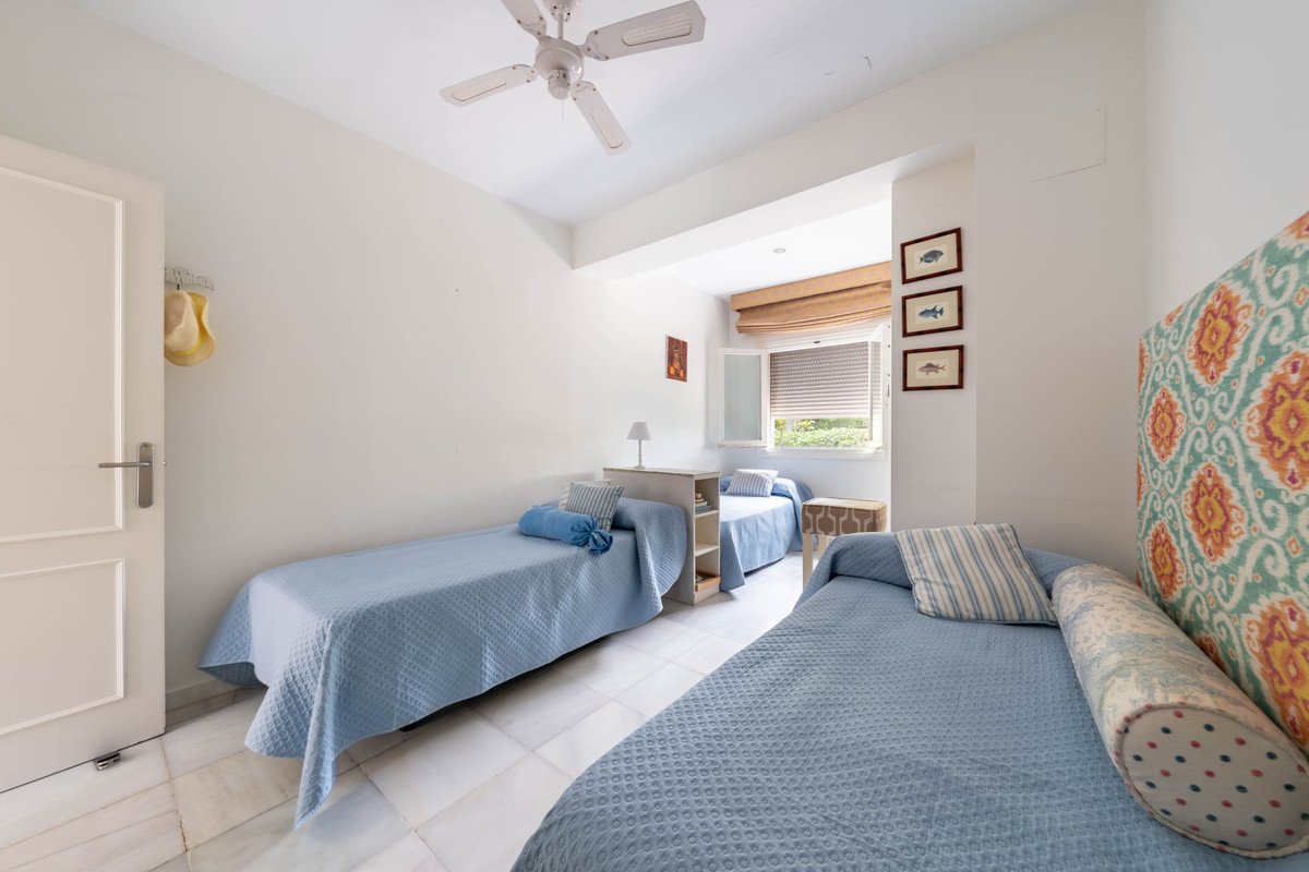 5 Bed Detached Villa in Sotogrande Alto