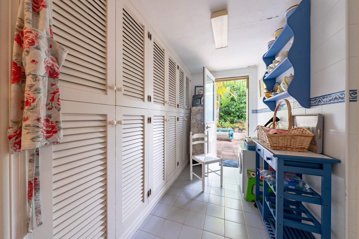 5 Bed Detached Villa in Sotogrande Alto