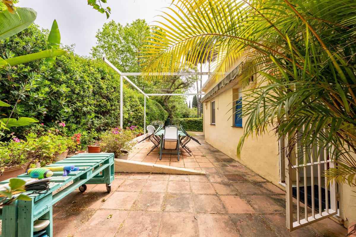 5 Bed Detached Villa in Sotogrande Alto