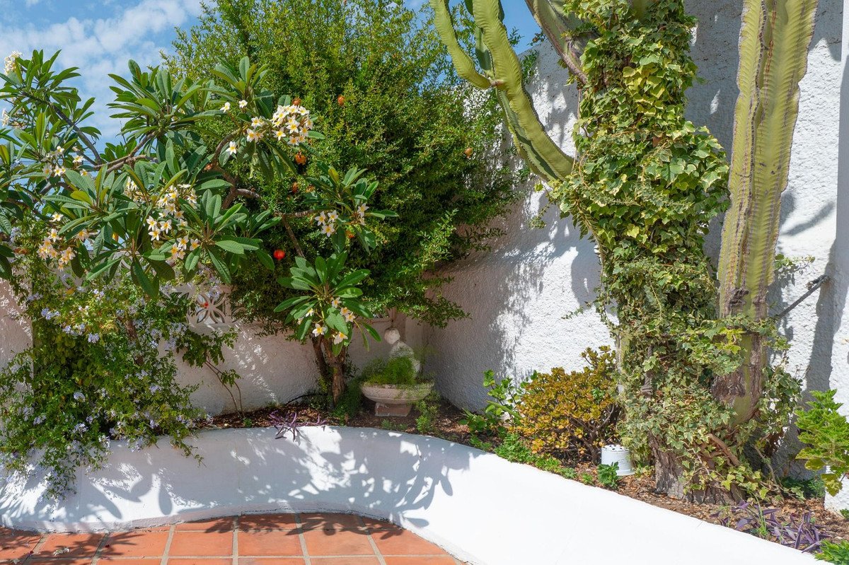 6 Bed Detached Villa in Torremolinos