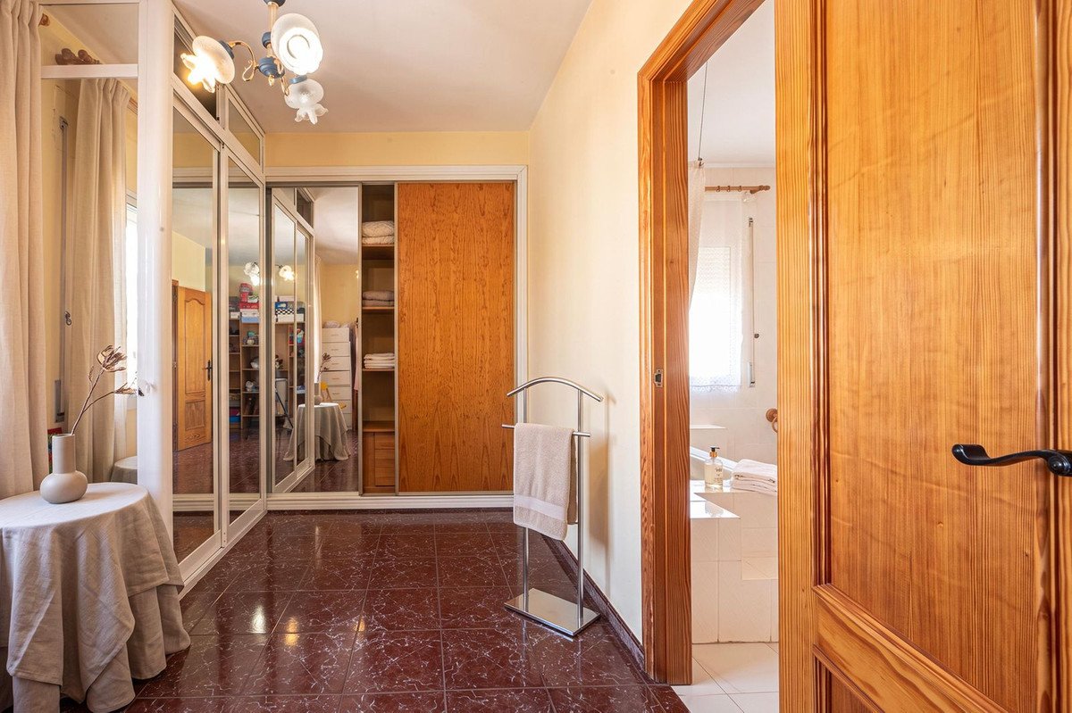 6 Bed Detached Villa in Torremolinos