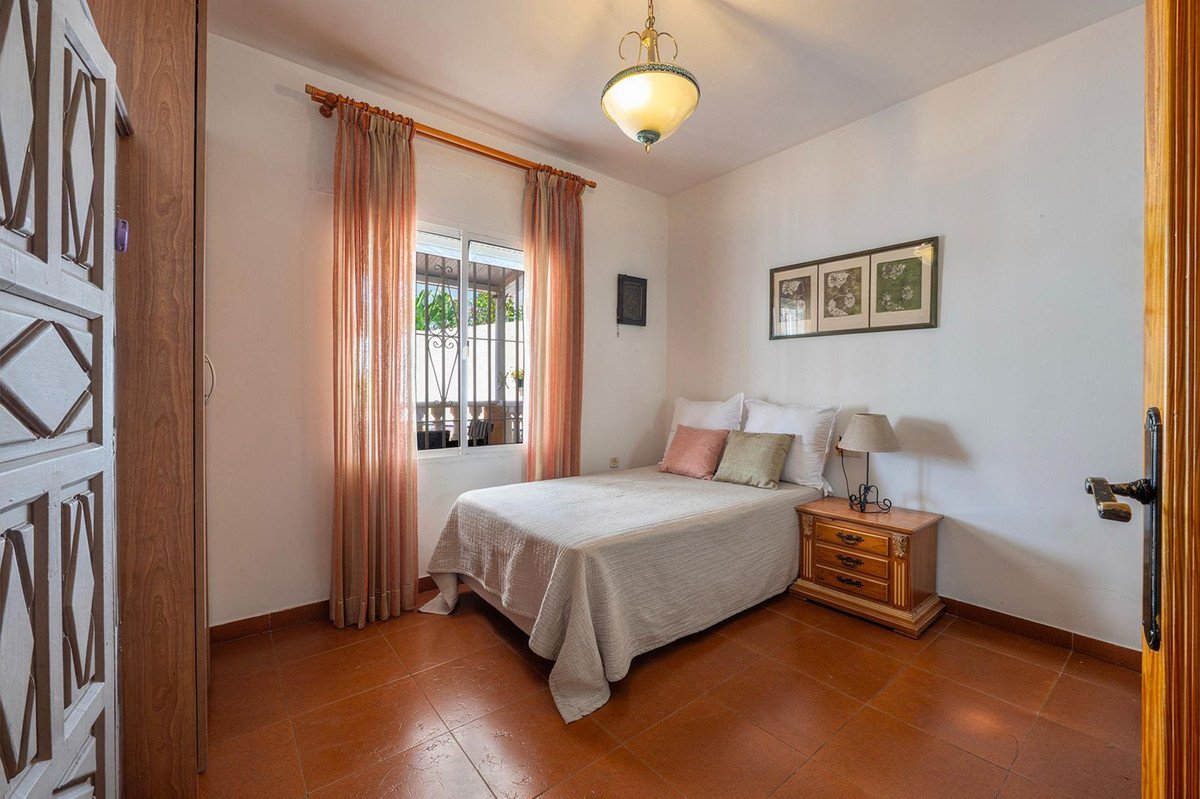 6 Bed Detached Villa in Torremolinos