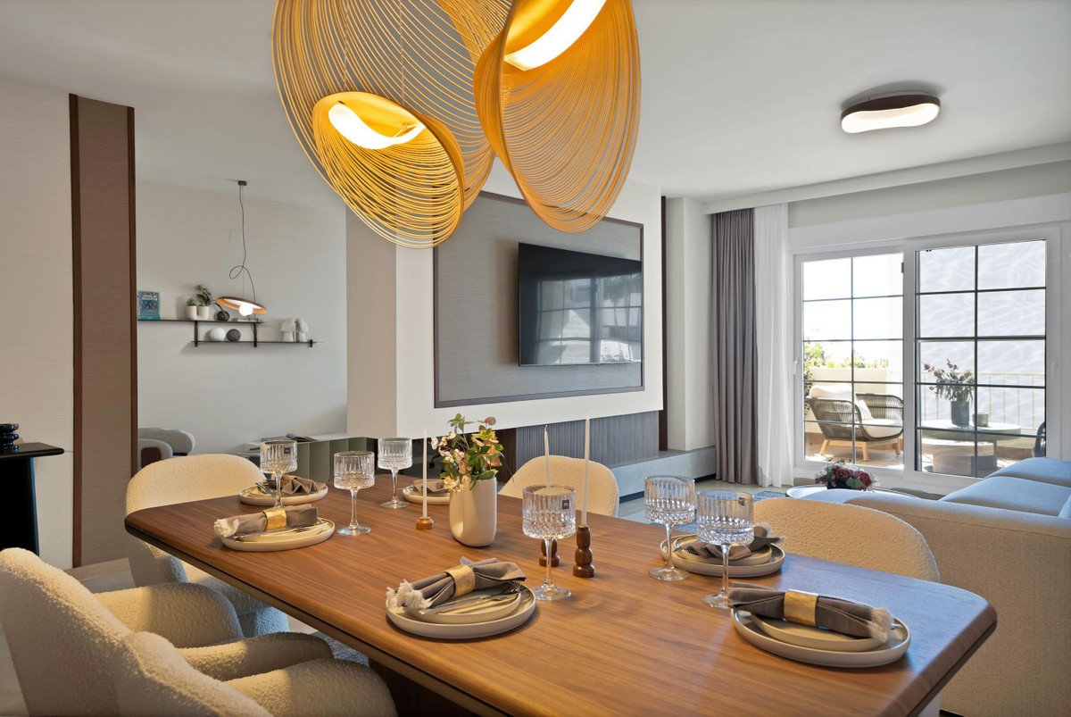 2 Bed Middle Floor Apartment in Marbella