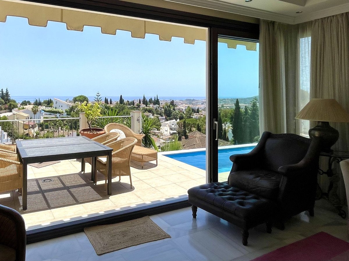 6 Bed Detached Villa in Campo Mijas