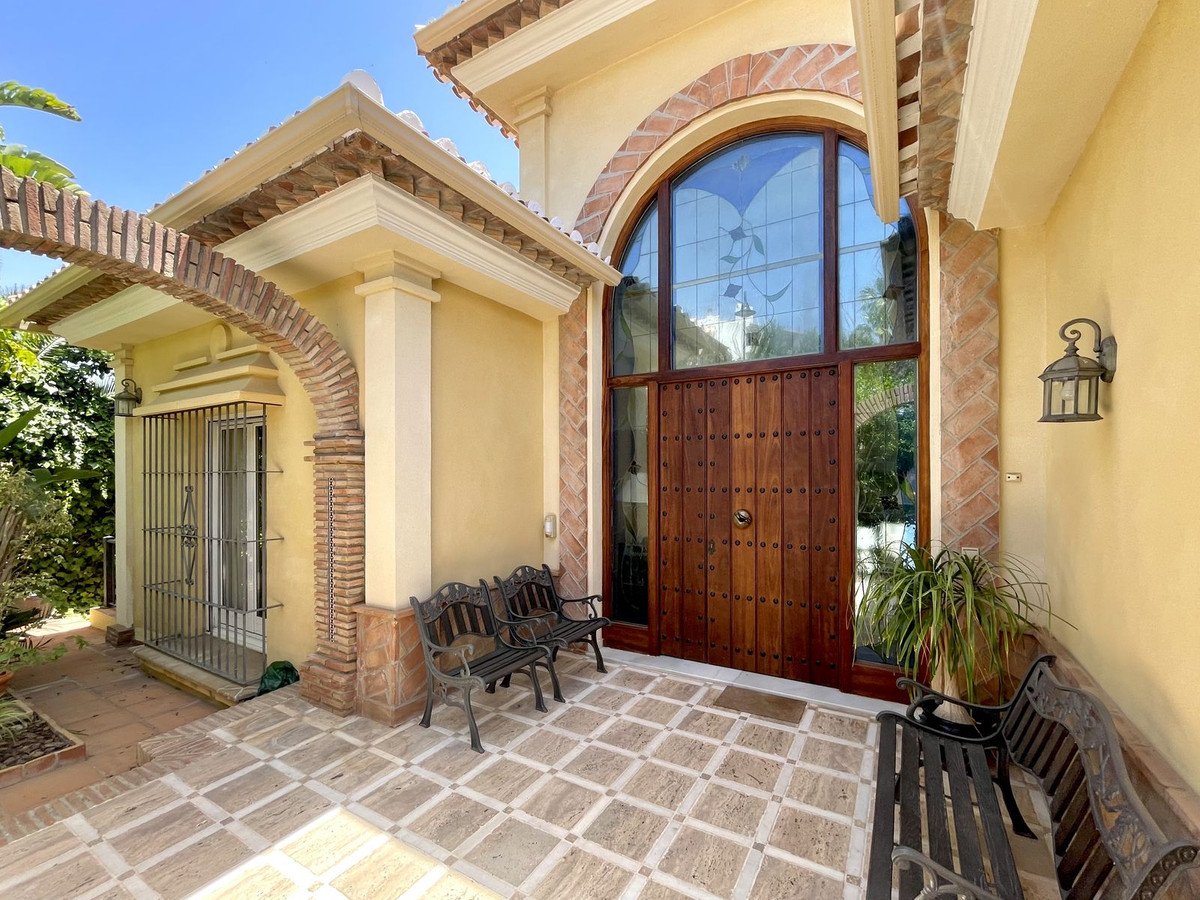 6 Bed Detached Villa in Campo Mijas