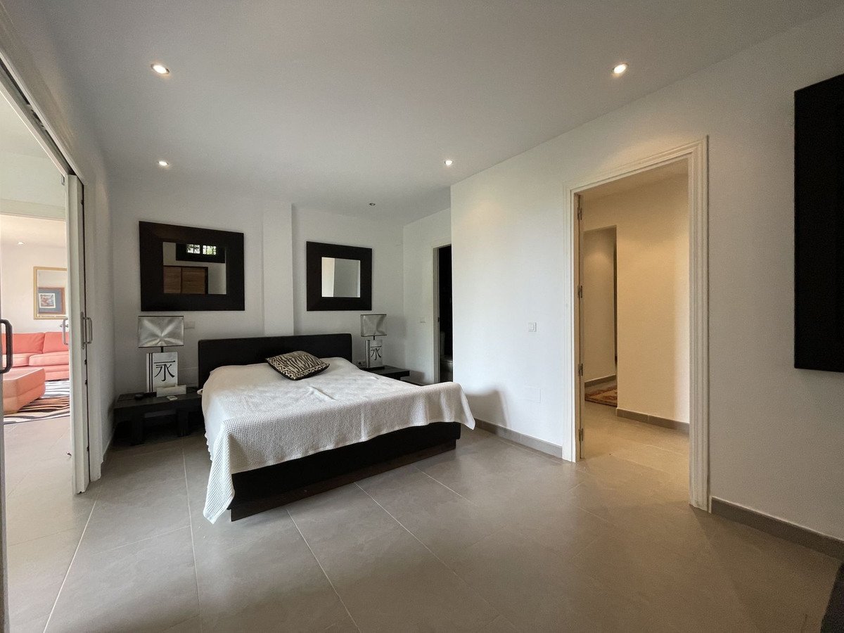 6 Bed Detached Villa in Campo Mijas
