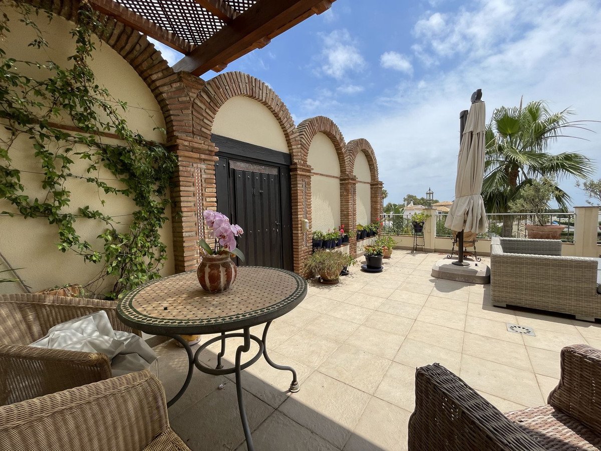 6 Bed Detached Villa in Campo Mijas