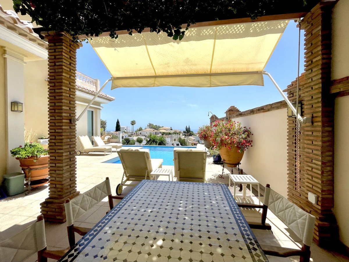 6 Bed Detached Villa in Campo Mijas