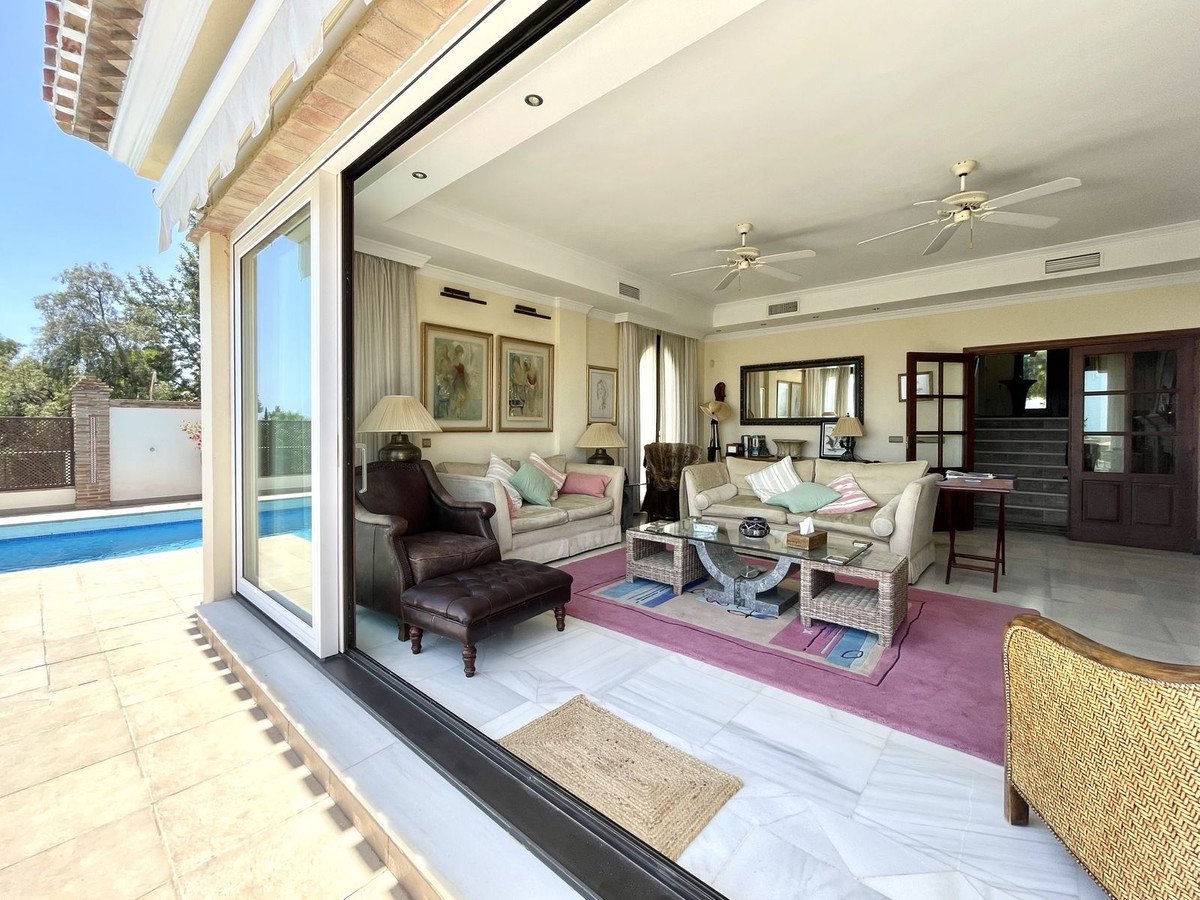 6 Bed Detached Villa in Campo Mijas