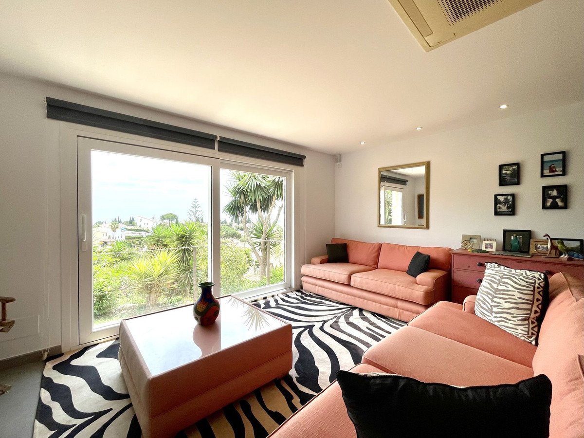 6 Bed Detached Villa in Campo Mijas