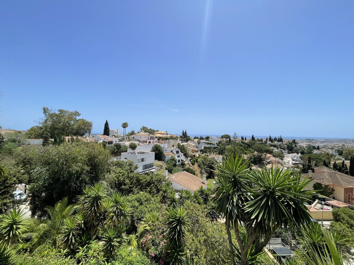 6 Bed Detached Villa in Campo Mijas