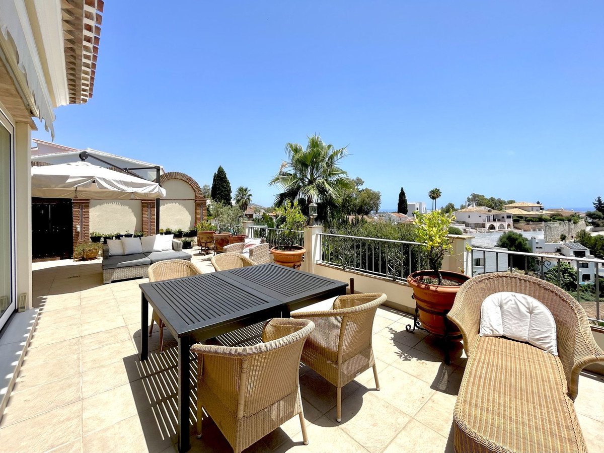 6 Bed Detached Villa in Campo Mijas