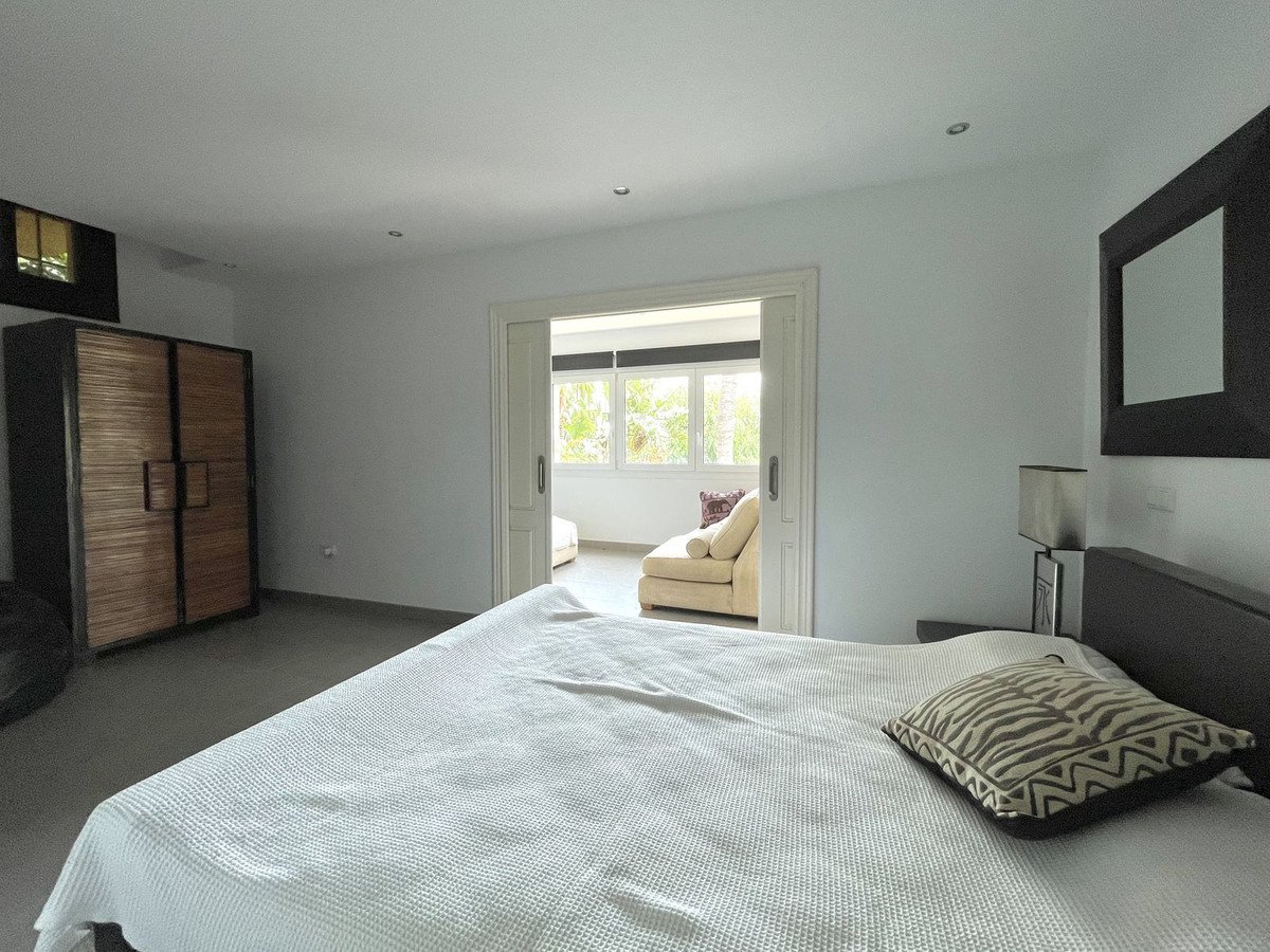 6 Bed Detached Villa in Campo Mijas