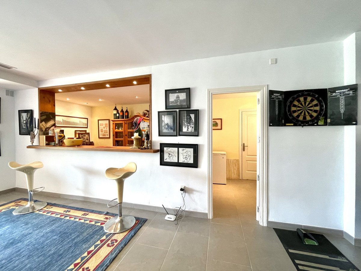 6 Bed Detached Villa in Campo Mijas